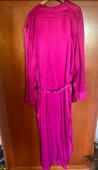 Bata Fucsia Efecto Seda Talla S/M