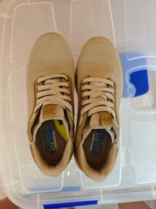 Zapatillas Skechers Beige y Marrón