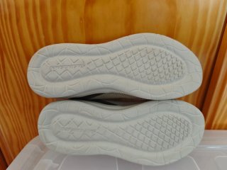 Zapatillas Skechers Beige y Marrón