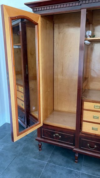 REGALO Armario de madera