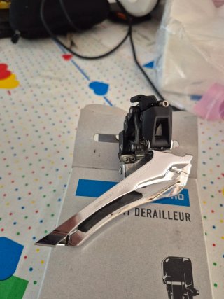 Desviador Shimano 105 Delantero 12v