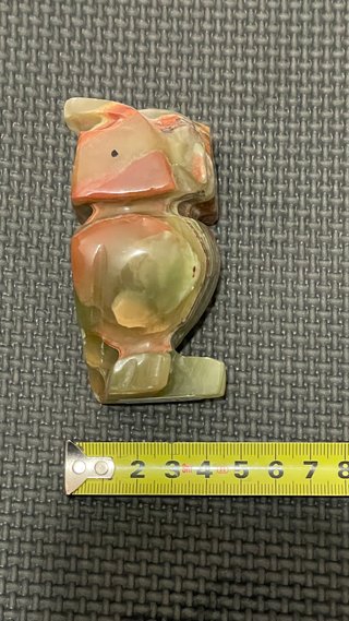 Figura de búho de mármol