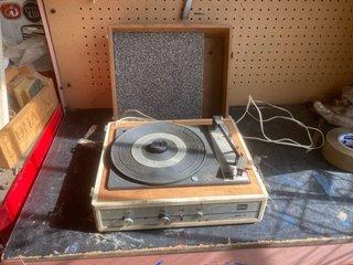 Tocadiscos maleta Bettor Mark 50