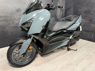 Yamaha Xmax Tech Max 125 ABS Gris