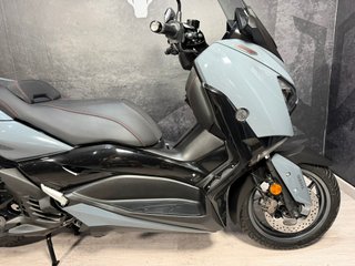 Yamaha Xmax Tech Max 125 ABS Gris