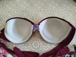 Bikini floral con volantes