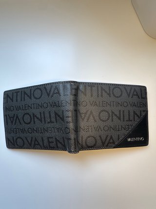 Cartera Valentino Negra Logo Monogram