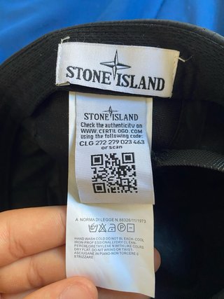 Gorra Stone Island Negra