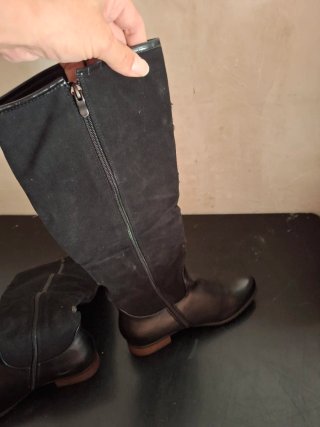 Botas altas negras