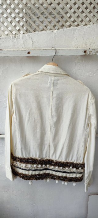 Chaqueta Zara blanca con detalles