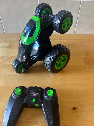 Coche teledirigido Jamara Acter 360º