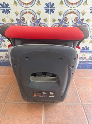 Silla de coche niño Cars. Como nueva.