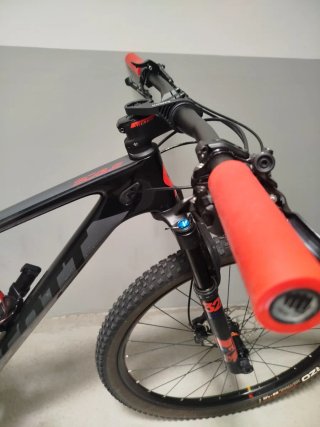 Scott Scale 940
