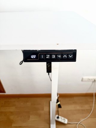 Mesa elevable eléctrica regulable en altura