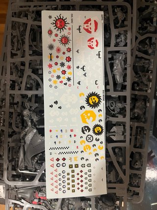 Parte Orkos caja 11ª Edición WH40K