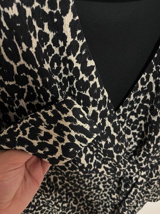 Vestido corto Mango estampado leopardo Talla M.