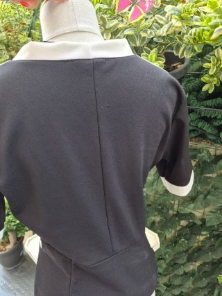 Vestito corto con bottoni