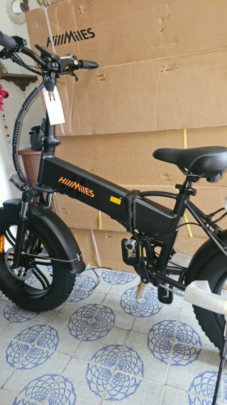 Bicicletta elettrica HiilMiles nuova