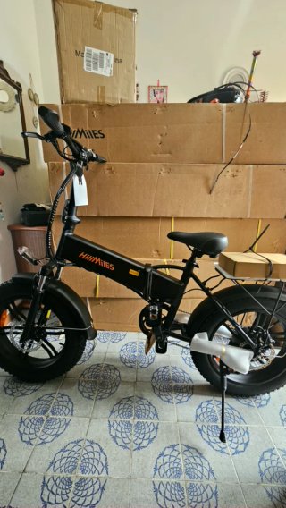 Bicicletta elettrica HiilMiles nuova