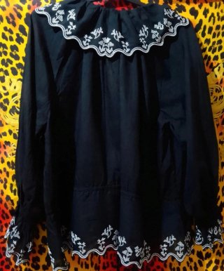Blusa Zara Negra Bordada