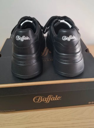 Zapatillas negras Buffalo plataforma Besu talla 38