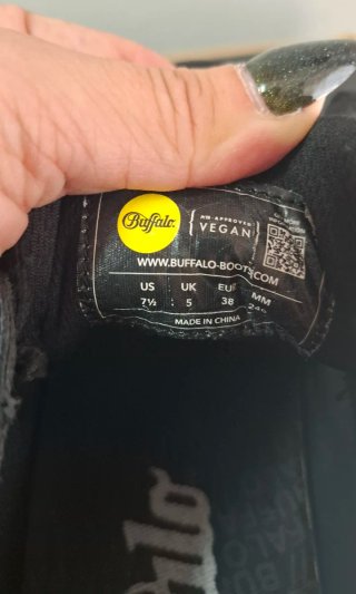 Zapatillas negras Buffalo plataforma Besu talla 38