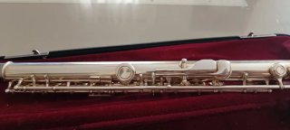 Flauta travesera Yamaha 281S II