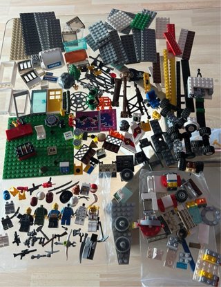 Mega lote de piezas y accesorios Lego