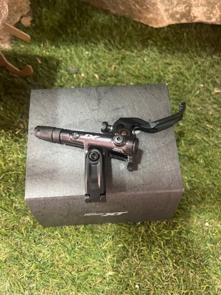 Maneta Freno XT Derecha Shimano 8100