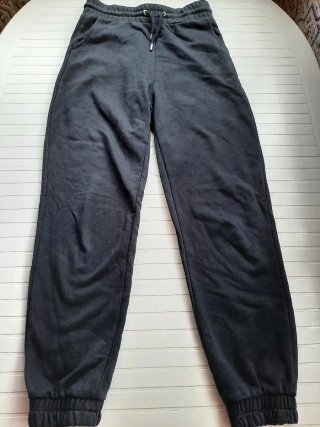 Lote 3 Camisetas Bershka talla M y 1 pantalón Stra