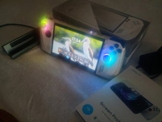 Asus ROG Ally Z1 Extreme + Accessori