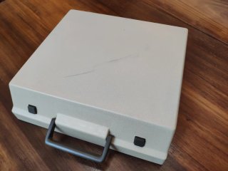 Máquina de escribir AEG Olympia Traveler