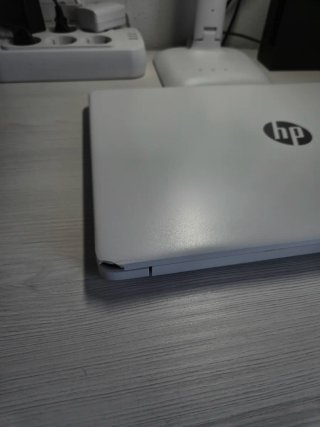HP 15s Intel Core i5-1235U, 16GB RAM y SSD 512GB