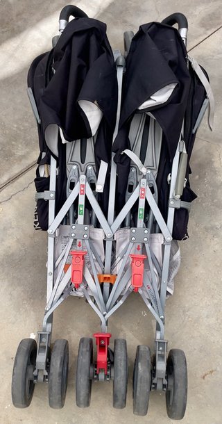 Carrito Gemelar Maclaren Twin Techno Plegable.