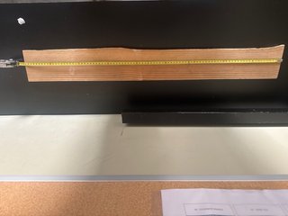 Tabla de pino con canto vivo