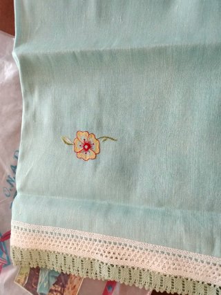 Tovaglia rettangolare 250x150 cm con 8 tovaglioli
