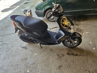 Yamaha Jog R Negra Automática