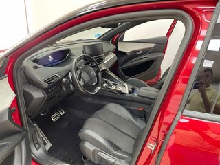 Peugeot 3008 hybrid 225gt pack 2022