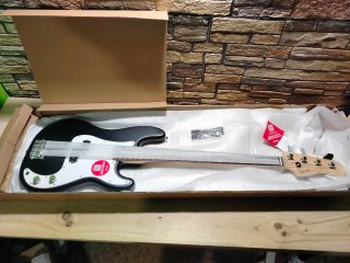 Fender Squier Debut Precision Bass Bajo Eléctrico