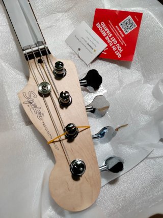 Fender Squier Debut Precision Bass Bajo Eléctrico