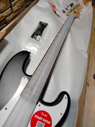 Fender Squier Debut Precision Bass Bajo Eléctrico
