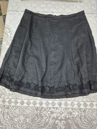 Falda negra con encaje talla 56