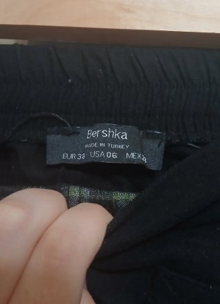 Falda Pantalón Cuadros Anilla Cinturón Bershka