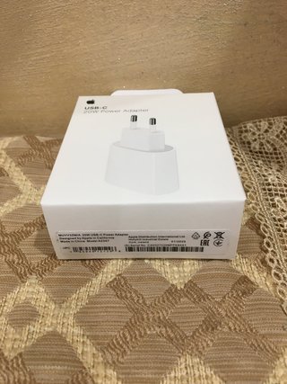 Alimentatore Apple USB-C 20W Ricarica Rapida