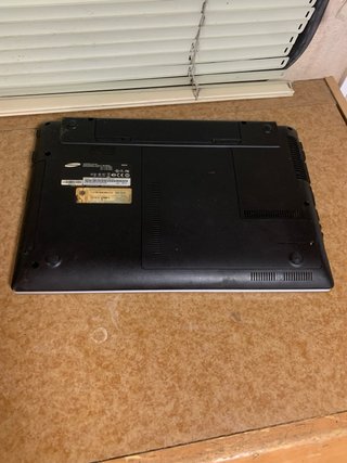 Portátil Samsung Plata y Negro