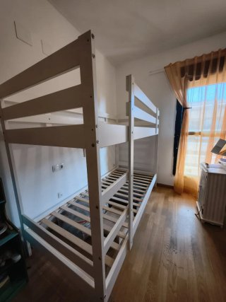 Litera Ikea Madera y Metal Blanca