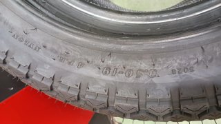 3.50 R19 57P DUNLOP GOLD SEAL K70
