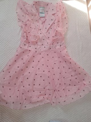 Vestido rosa con corazones