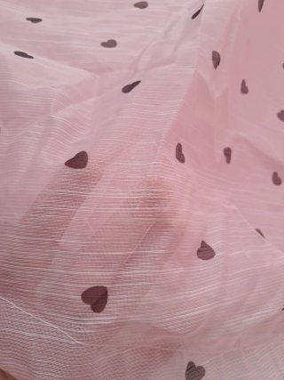 Vestido rosa con corazones