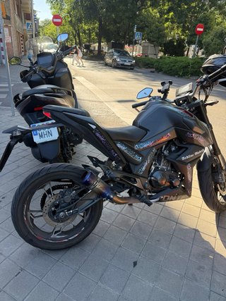 Zontes U125 2024 Negra Escape SC